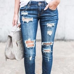 NEW Vici Dean Destroyed Relaxed Skinny Jeans